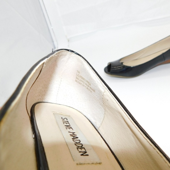 Steve Madden Patent Leather Open Toe Wedge Pump - Picture 7 of 8